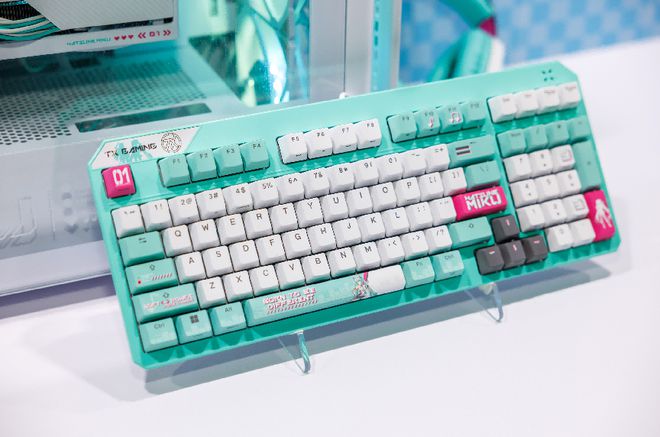 跨界联动燃爆二次元！全新外设惊艳亮相PG麻将胡了2试玩ROG×初音未来(图8)